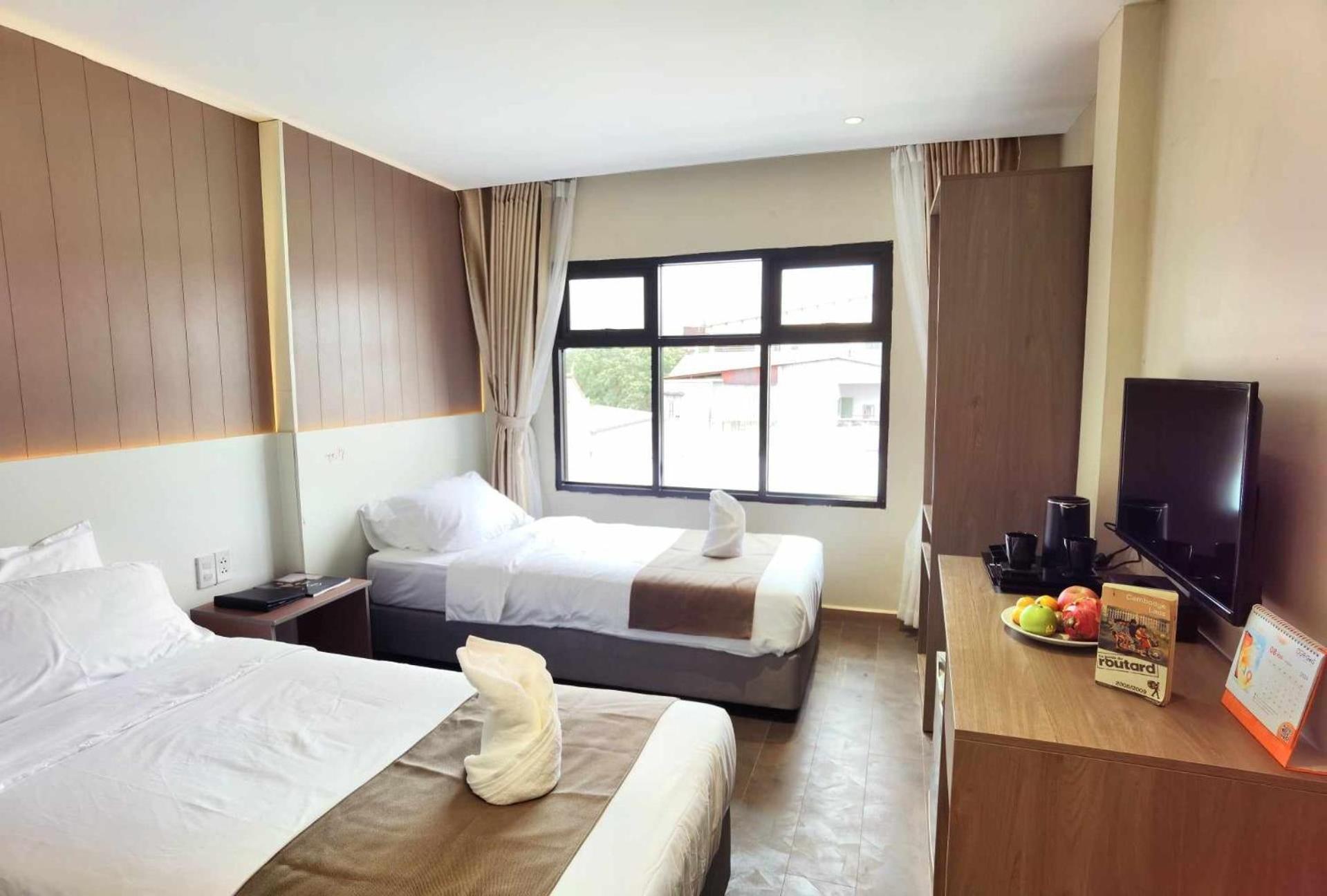Lucie Hotel Vientiane Esterno foto