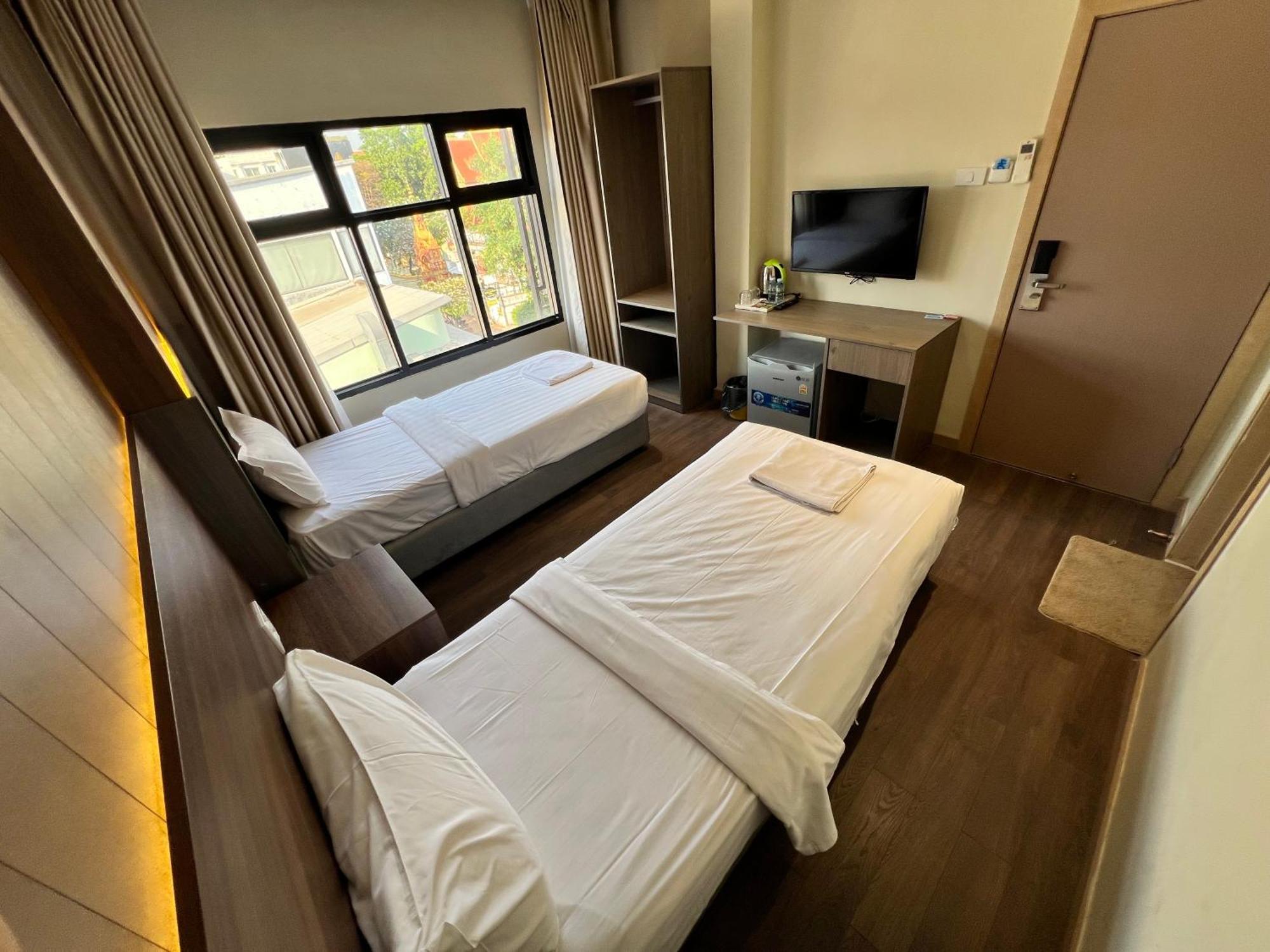 Lucie Hotel Vientiane Esterno foto