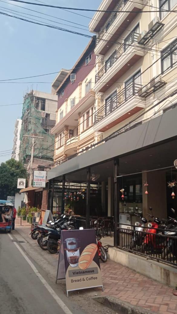 Lucie Hotel Vientiane Esterno foto